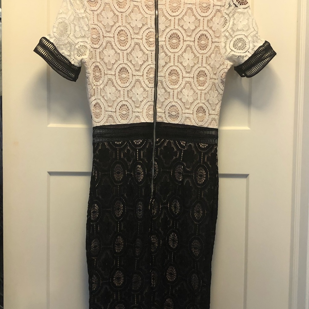 Dress - Picture 3 of 7